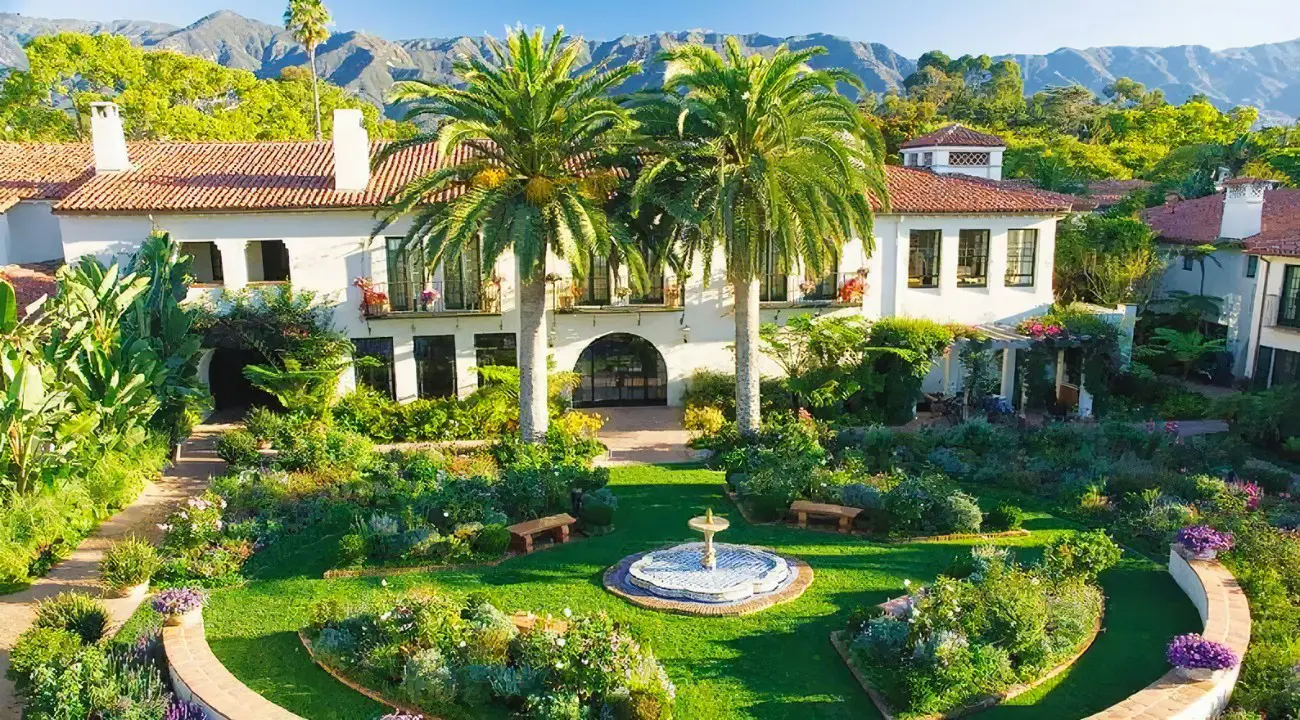 Riviera Neighborhood